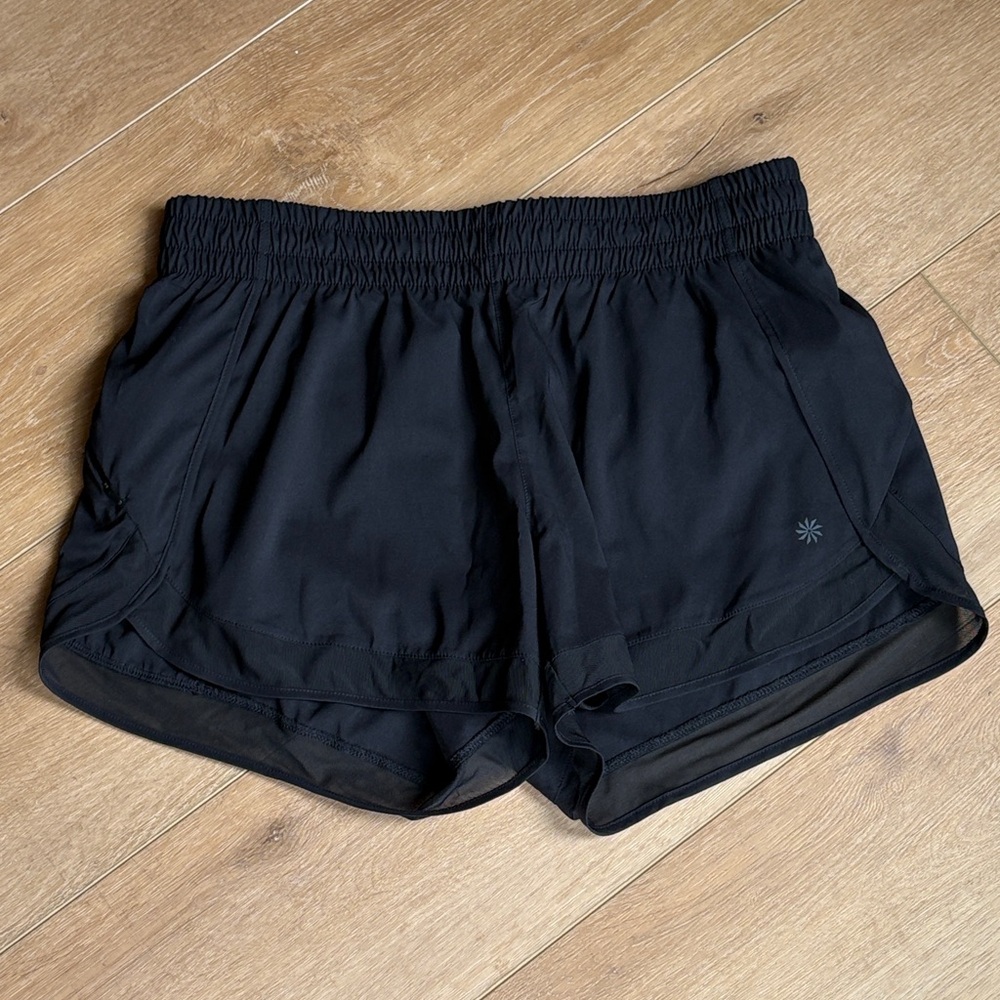 Athleta Black Women's Athletic Shorts, Mesh, side pocket with zip, Racer Run 4”